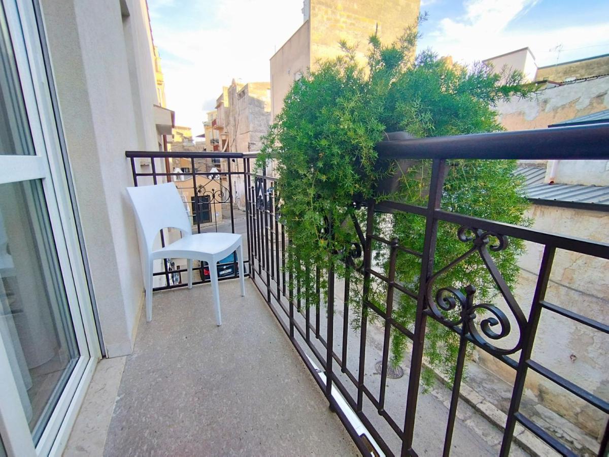 Alcamo Rooms Con Garage Privato エクステリア 写真